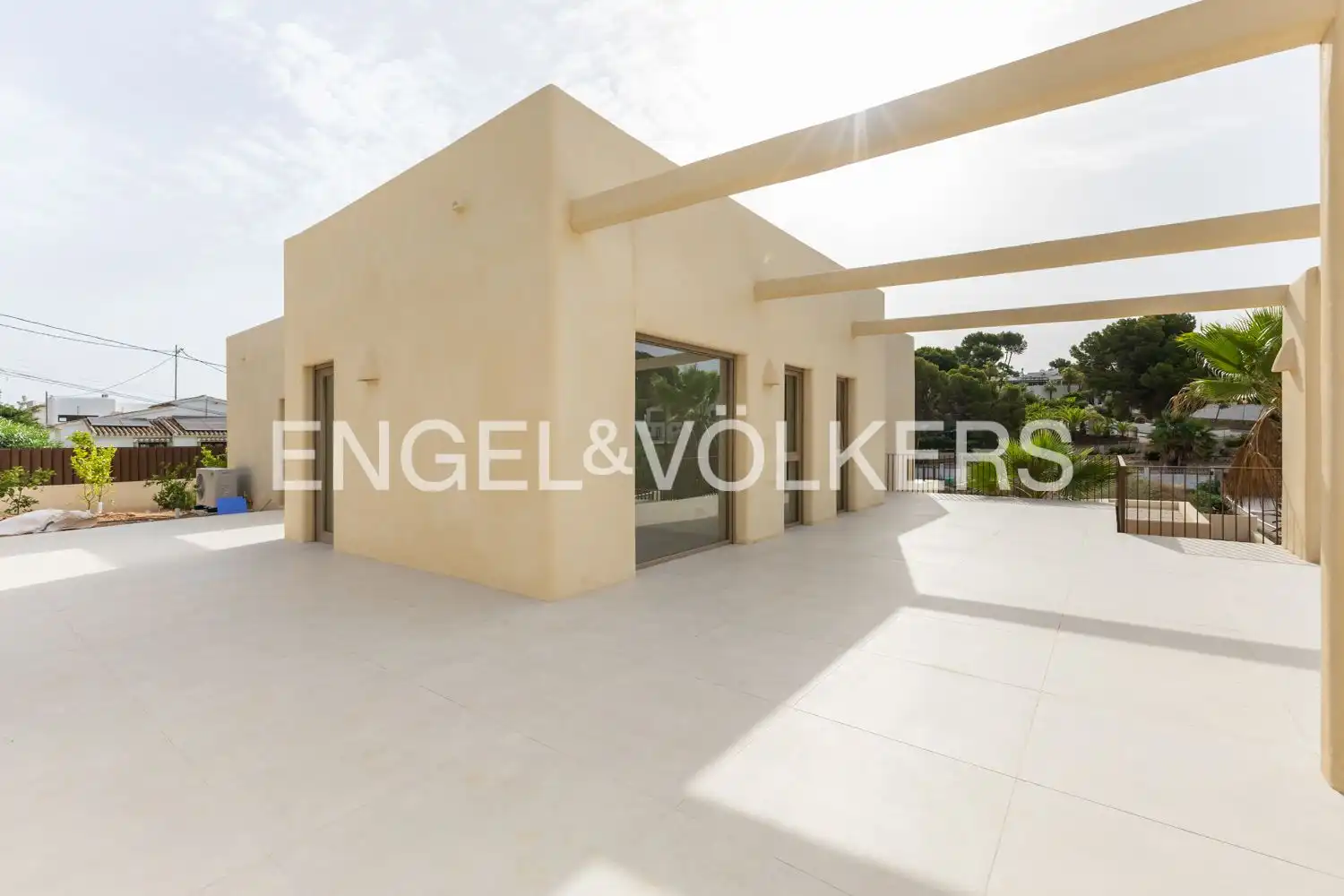 Terrace of Houses for sale in Jávea / Xàbia  with Air Conditioner, Heating and Private garden