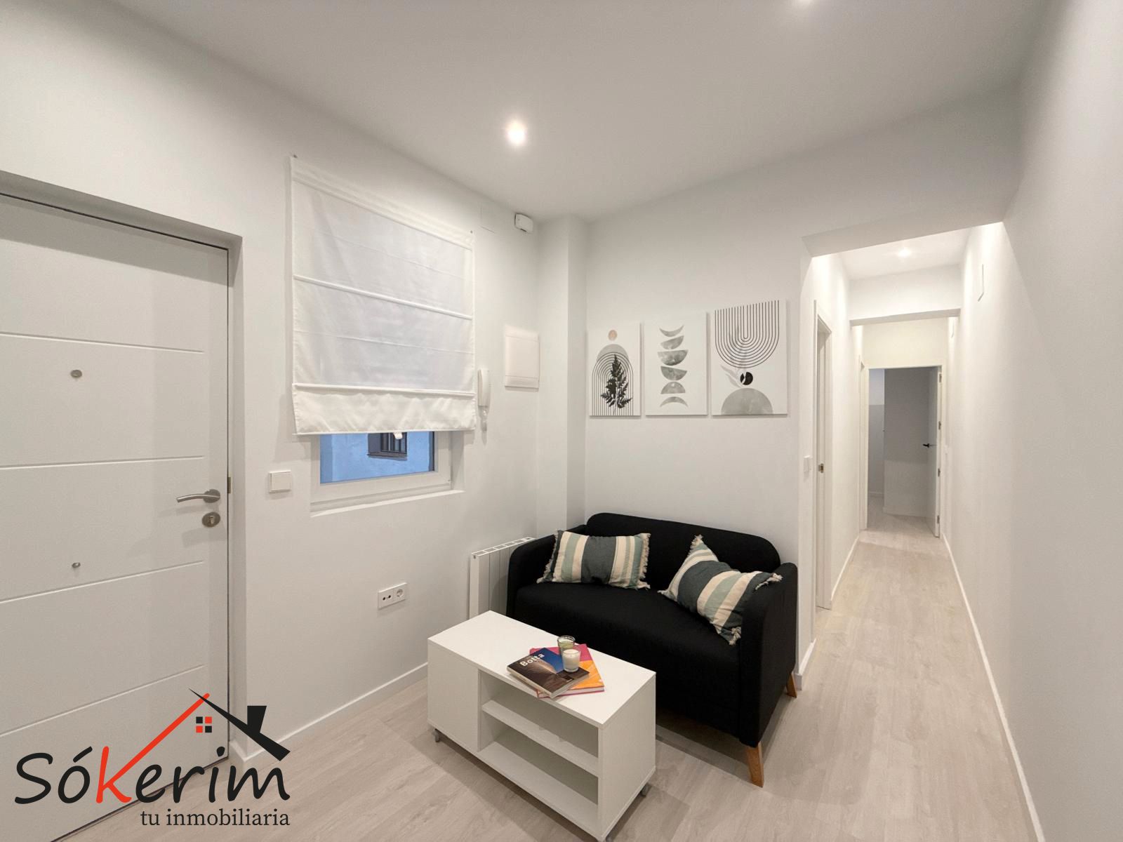 Sala d'estar de Pis en venda en  Madrid Capital amb Moblat