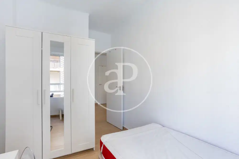 Bedroom of Flat for rent in Valencia  with Air Conditioner, Heating and Furnished