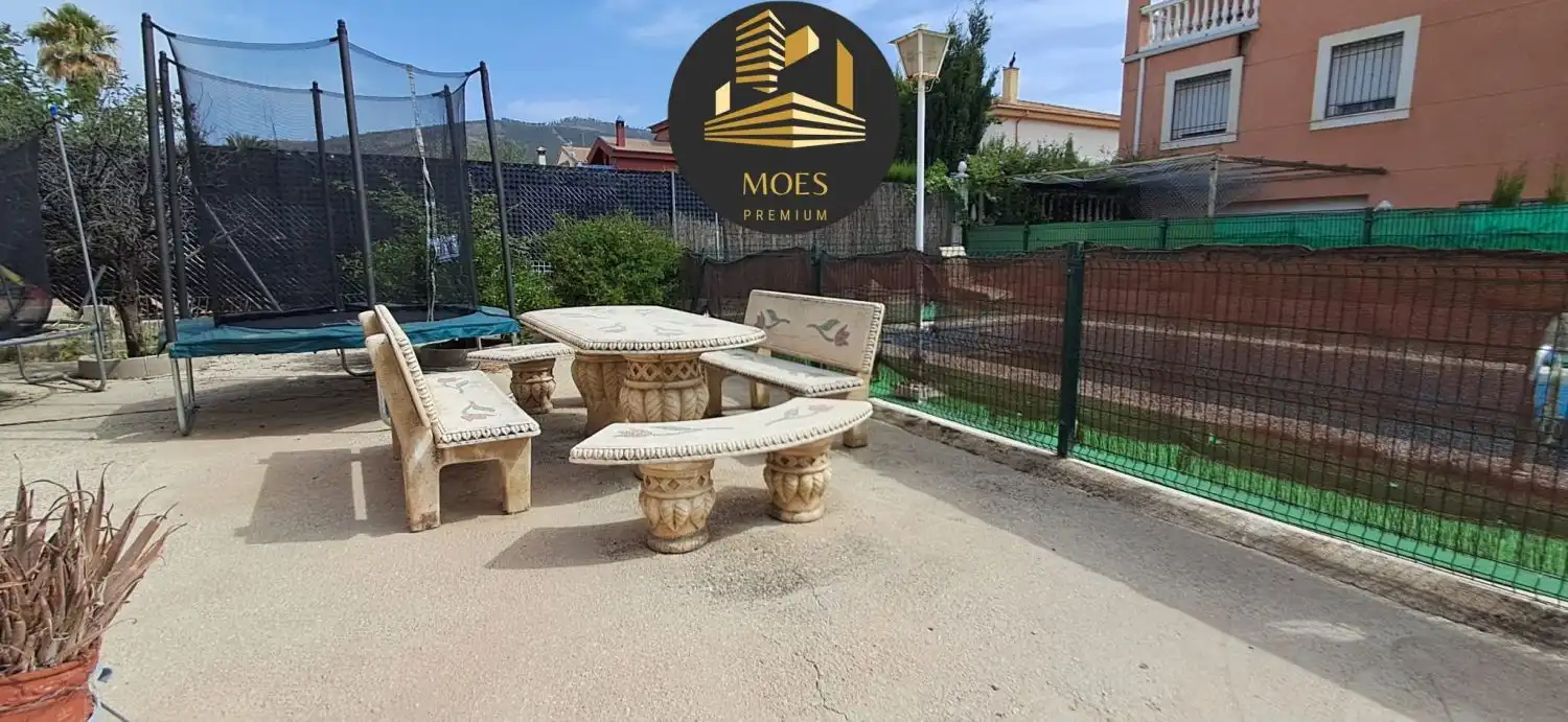 Casa con terraza en venta en La Guardia de Jaén, imagen 3