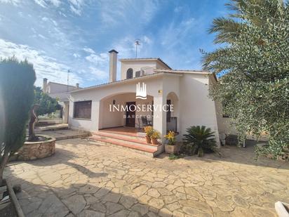 Vista exterior de Casa o xalet en venda en Roda de Berà amb Aire condicionat, Calefacció i Terrassa