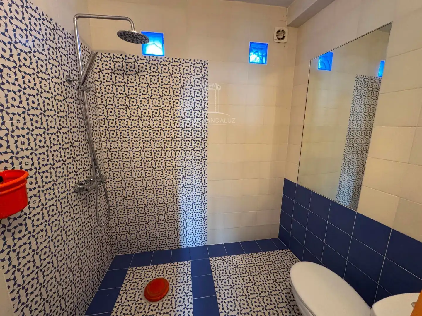 Bathroom of Houses for sale in Conil de la Frontera  with Air Conditioner, Heating and Swimming Pool