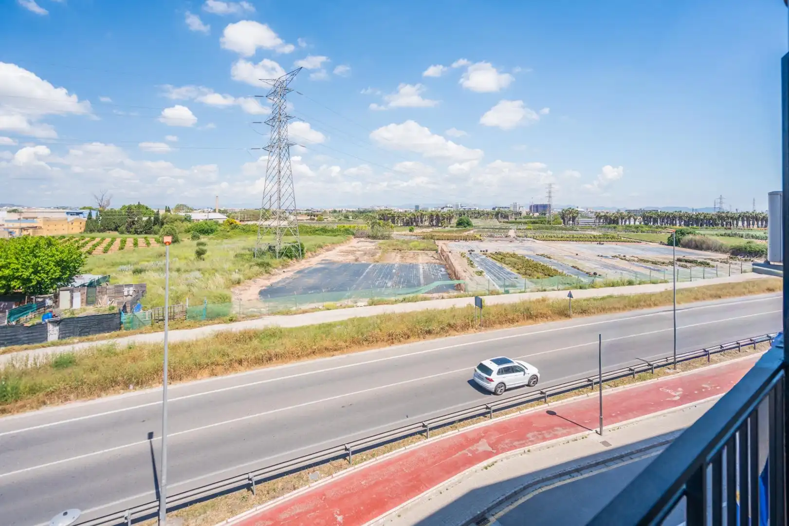 Piso en venta en Xirivella con Balcón