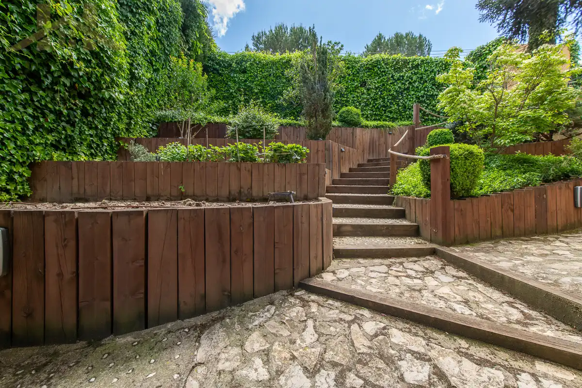 Jardín de Casa o chalet en venta en Tres Cantos con Aire acondicionado, Calefacción y Jardín privado