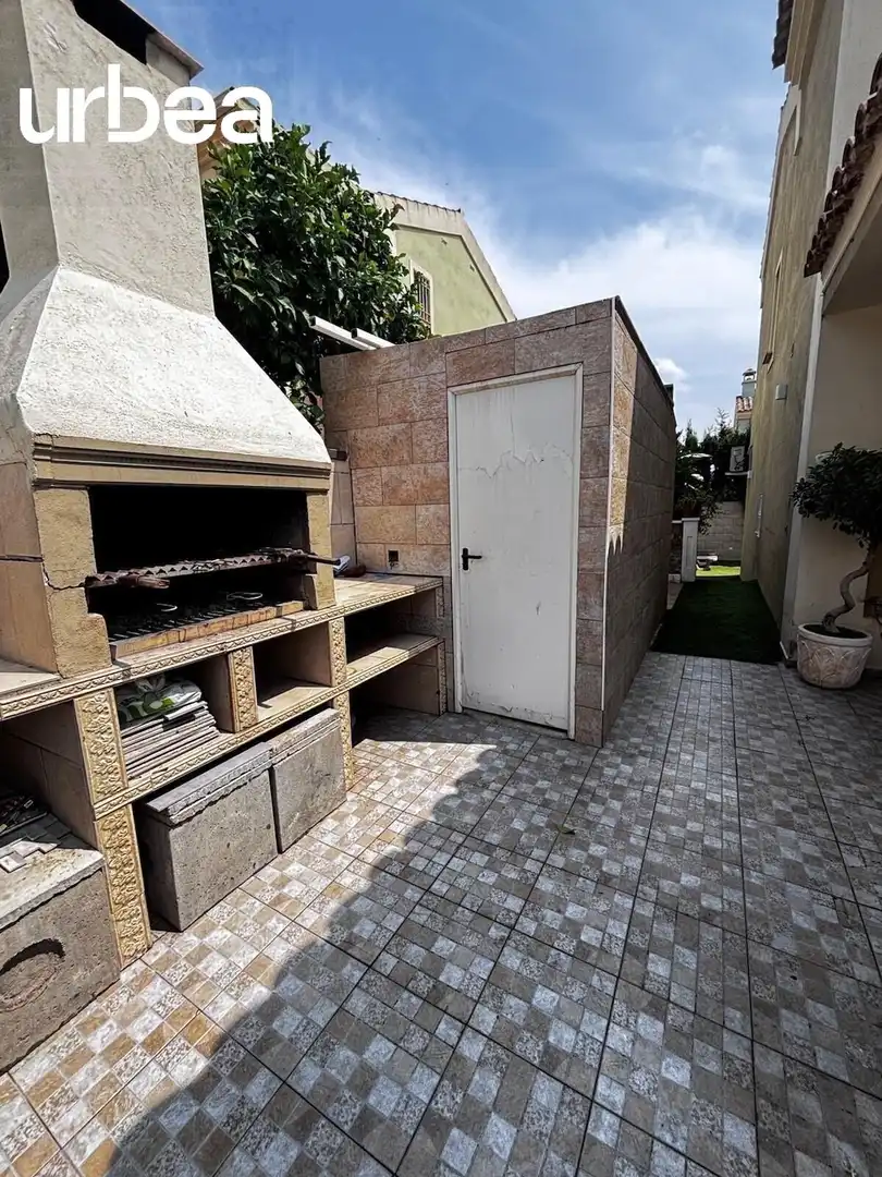 Casa adosada en venta en Málaga con Aire acondicionado, Jardín privado y Terraza