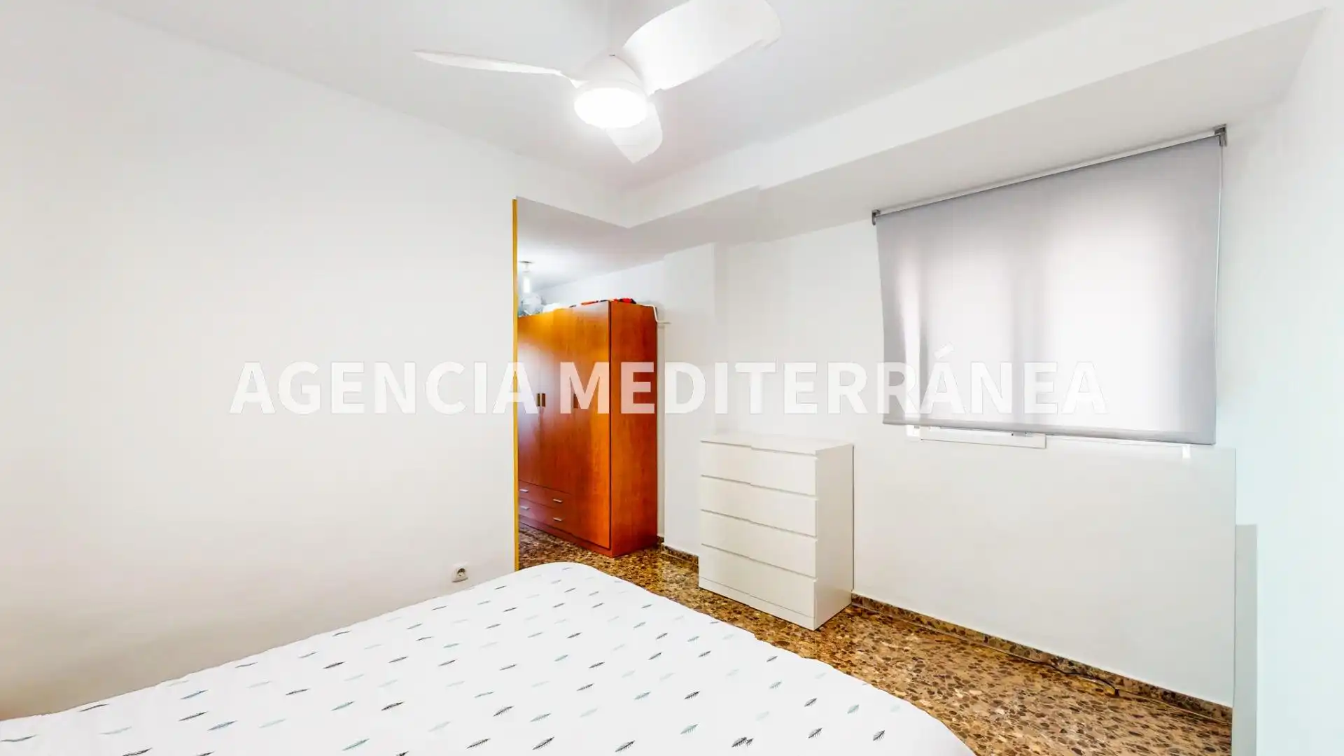 Habitación de Piso en venta en Valencia con Aire acondicionado, Trastero y Balcón