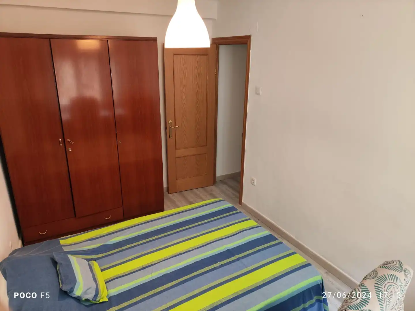 Habitación de Piso de alquiler en Zaragoza con Calefacción, Parquet y Amueblado