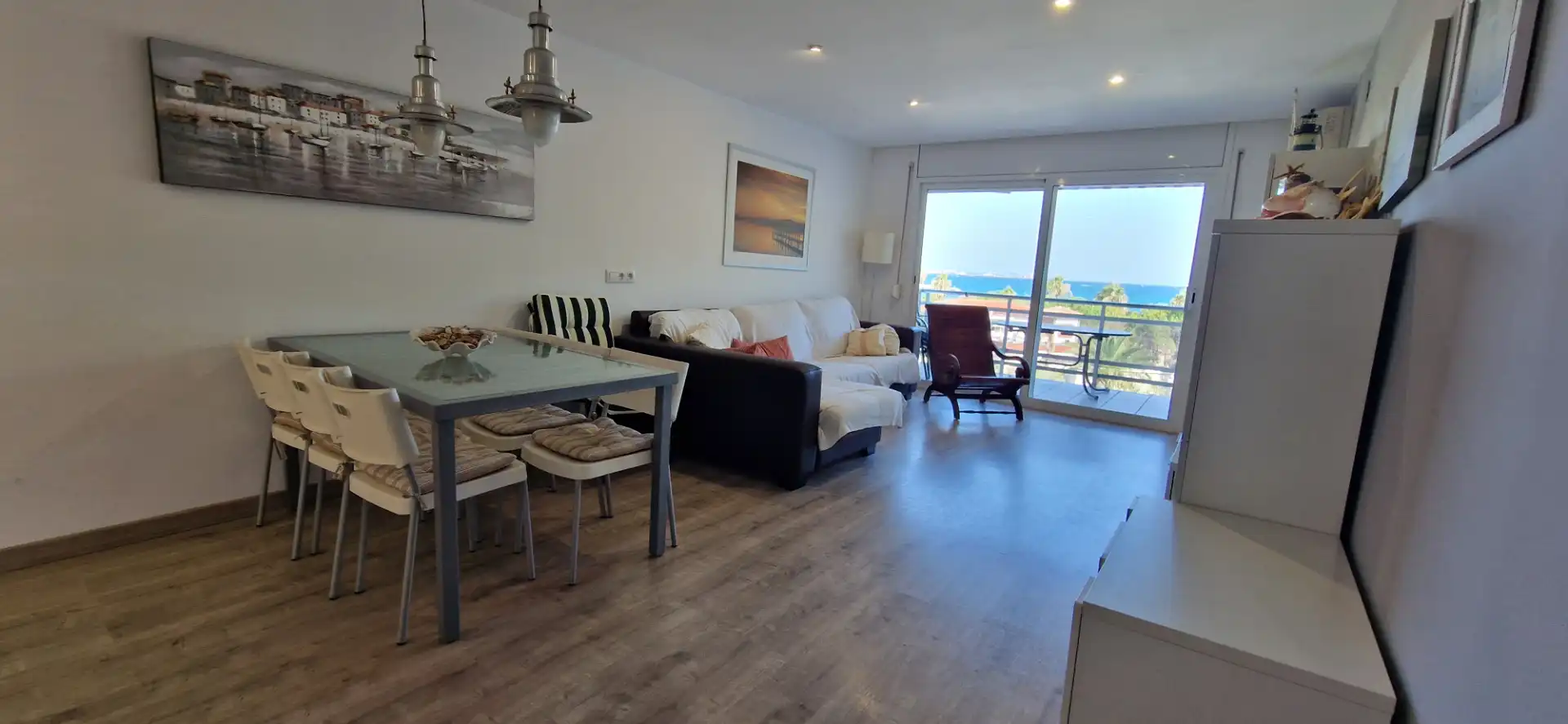 Living room of Apartments for rent in Cambrils  with Air Conditioner, Terrace and Furnished