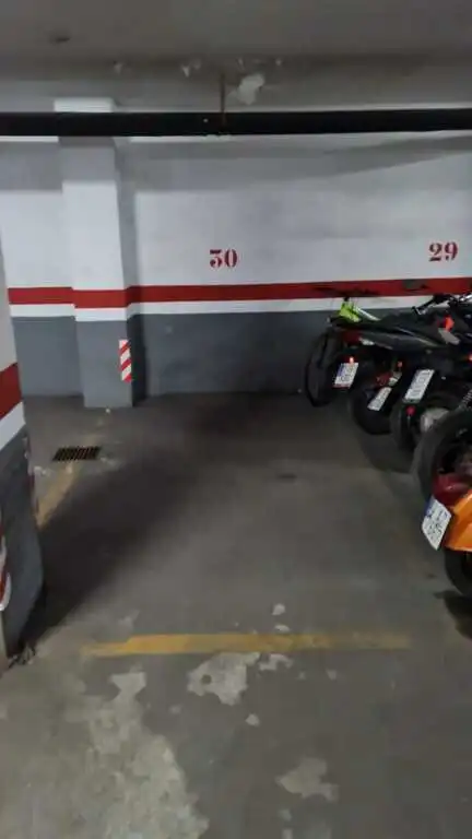 Motorbike for sale in Fernando El Catolico, Gran Via, imagen 2