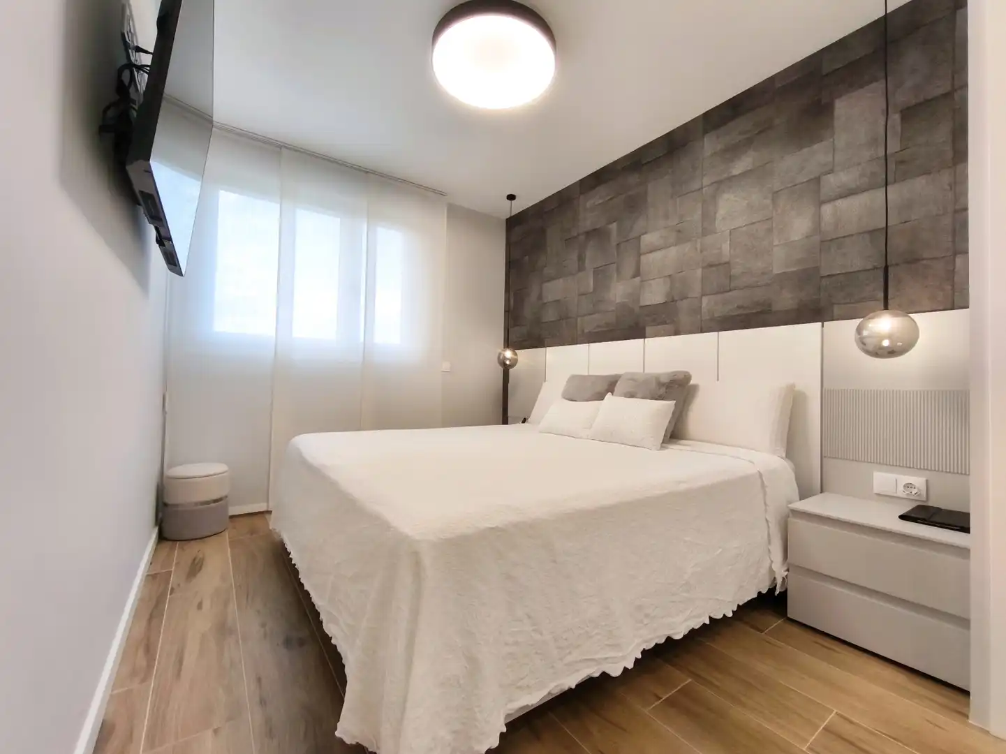 Schlafzimmer von Wohnung zum Verkauf in  Logroño mit Heizung, Privatgarten und Parkett