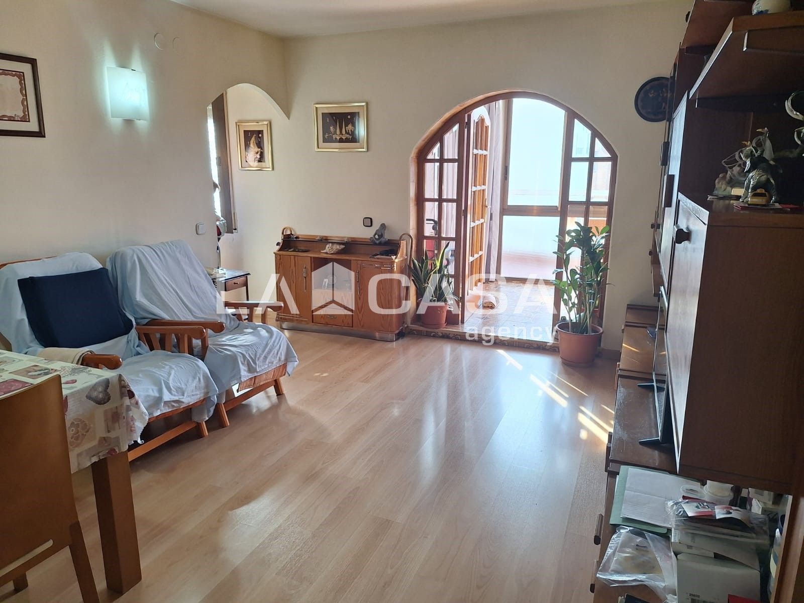 Sala d'estar de Àtic en venda en Santa Coloma de Gramenet amb Calefacció i Terrassa