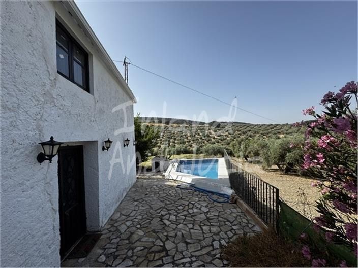 Vista exterior de Finca rústica en venta en Montefrío con Trastero, Piscina y Internet