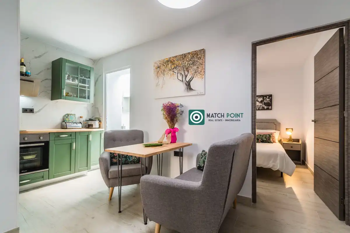 Sala de estar de Casa adosada en venta en Almuñécar con Amueblado