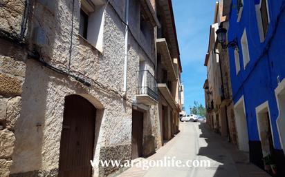 Vista exterior de Casa o xalet en venda en Maella amb Moblat i Balcó