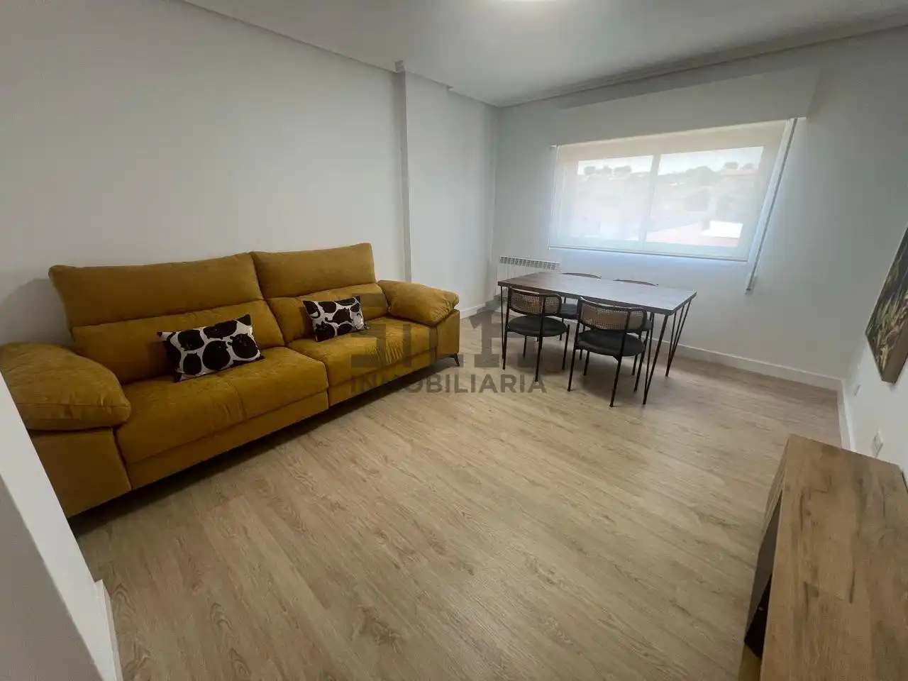 Living room of Flat for rent in Ourense Capital   with Heating, Furnished and Balcony