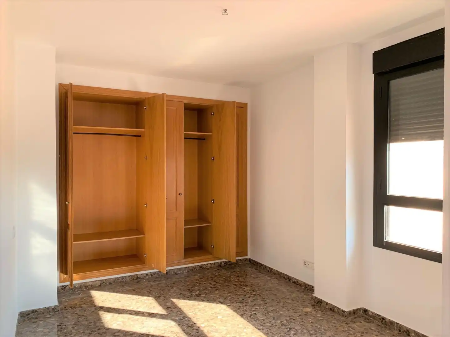 Wohnung zur Miete in Florista, Barrio de Benicalap