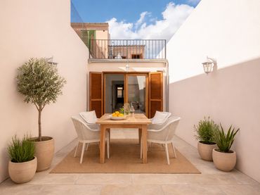 Terraced house with balcony for sale in Carrer de sa Bandera 41