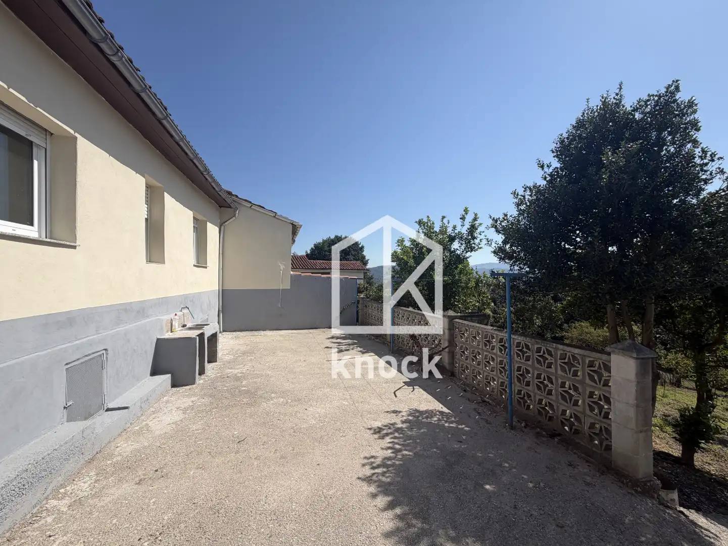 Casa adosada en venta en Langreo con Calefacción y Terraza