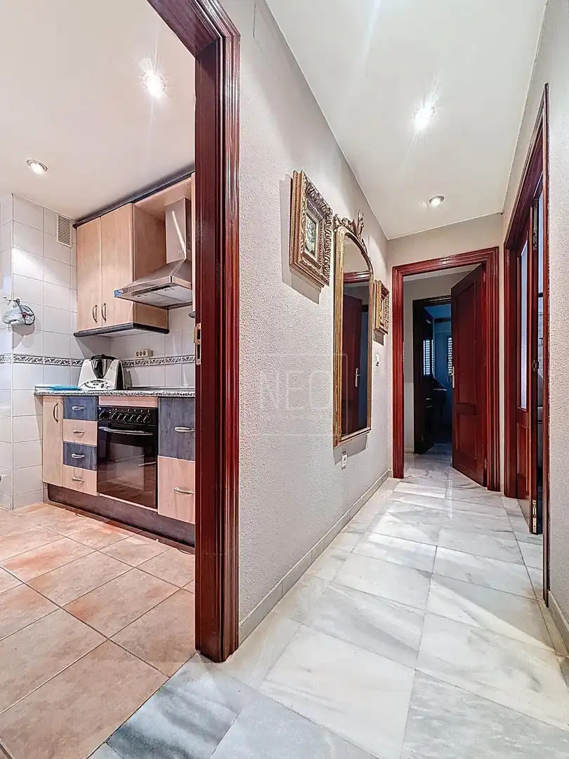 Kitchen of Flat for sale in Granada  with Private garden, Storage room and Balcony