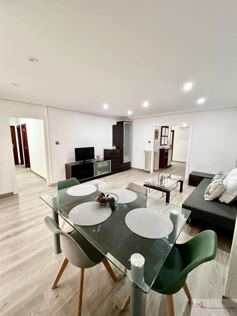 Living room of Flat for sale in Cuenca  with Heating, Terrace and Storage room