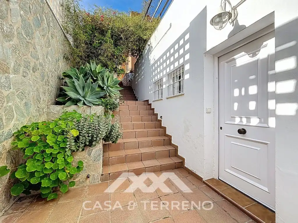 Jardí de Casa o xalet en venda en Vélez-Málaga amb Aire condicionat i Piscina