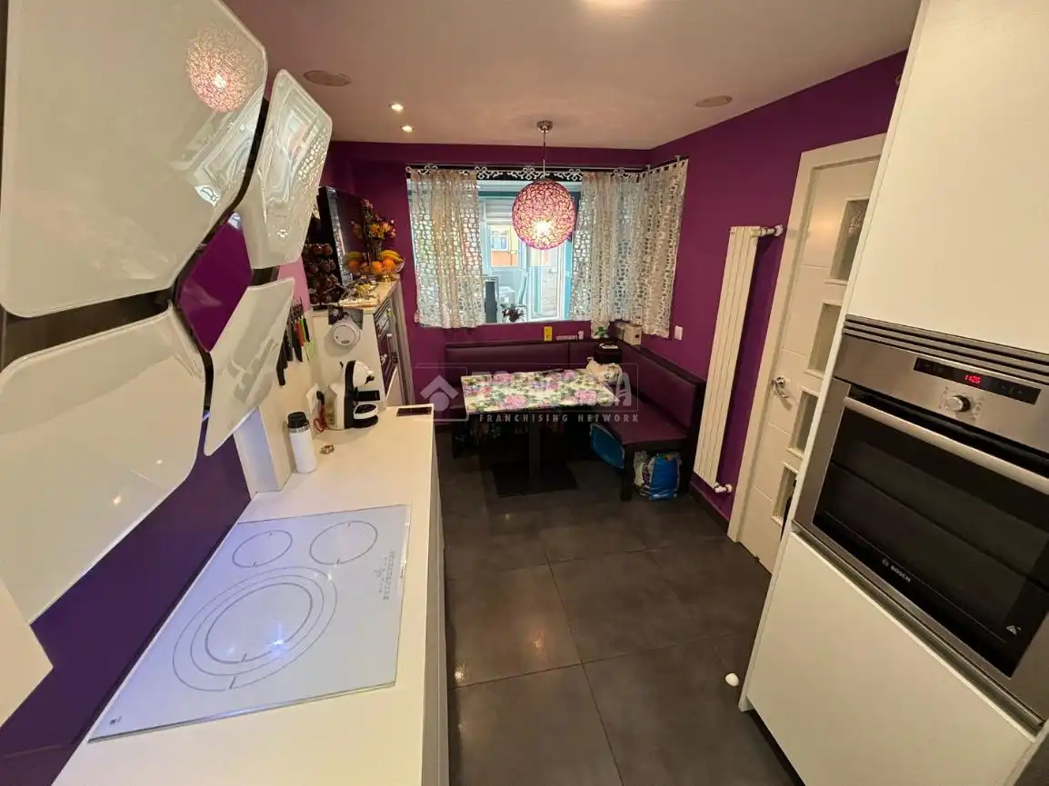 Cocina de Piso en venta en Madrid