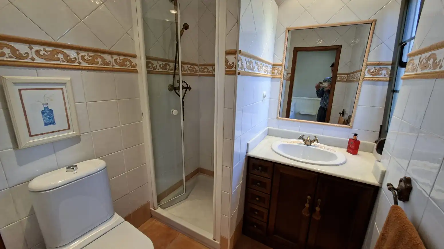 Baño de Casa o chalet de alquiler en Gijón  con Calefacción, Jardín privado y Parquet