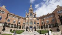 Exterior view of Flat for sale in  Barcelona Capital  with Air Conditioner, Terrace and Swimming Pool