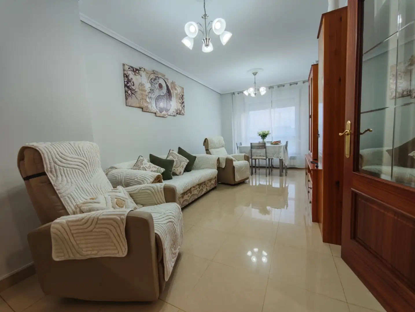 Sala de estar de Piso en venta en Narón con Calefacción, Parquet y Trastero