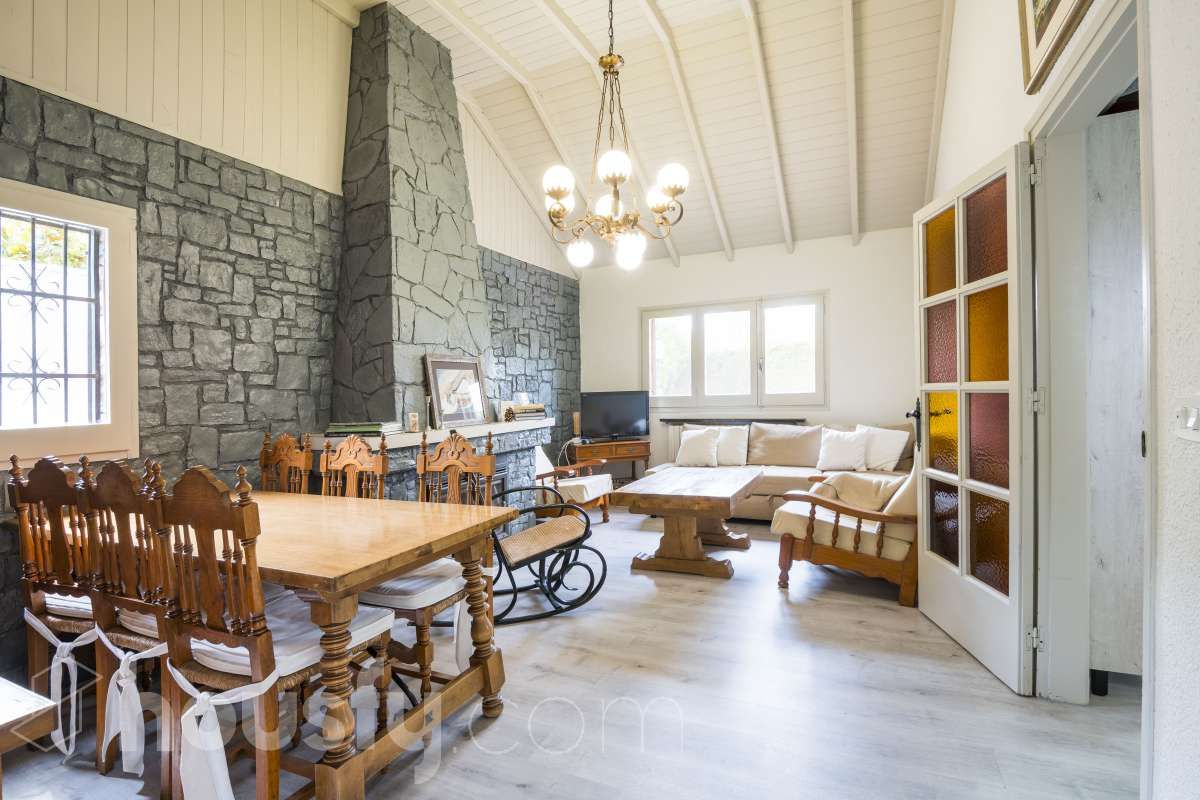 Living room of House or chalet for sale in Mediona  with Air Conditioner, Heating and Private garden