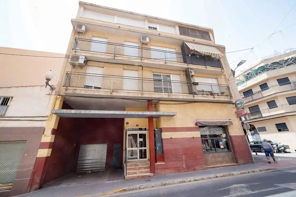 Vista exterior de Pis en venda en Alicante / Alacant