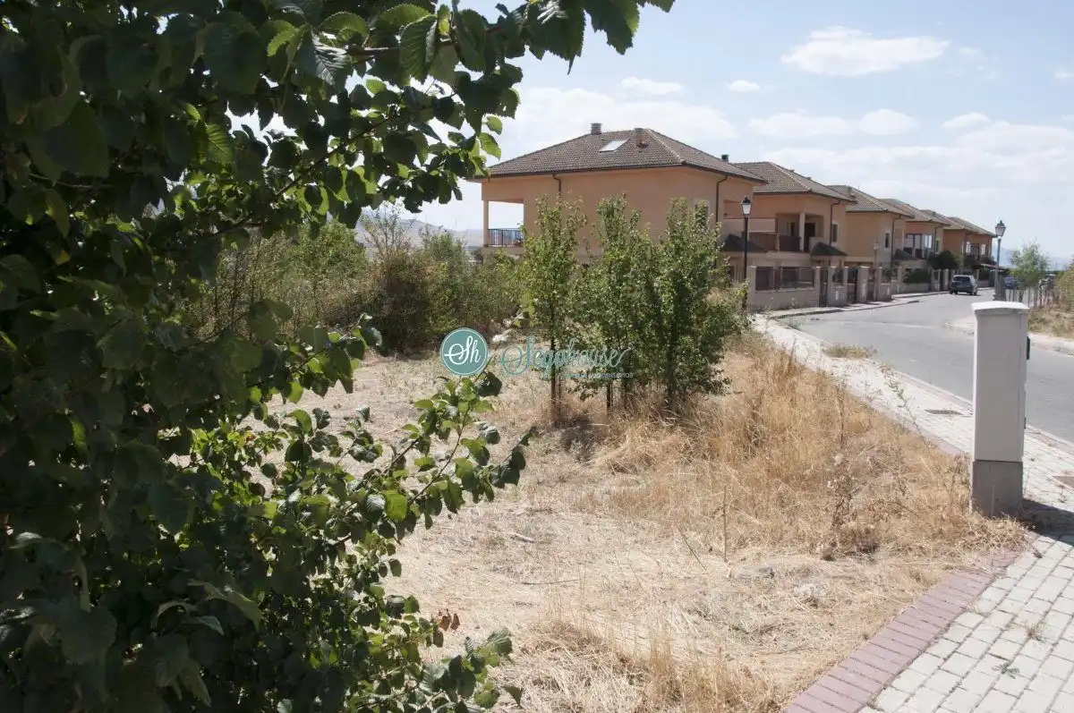Residential land for sale in Torrecaballeros, imagen 5