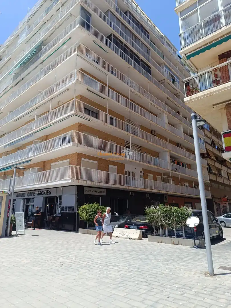 Vista exterior de Ático en venta en Santa Pola