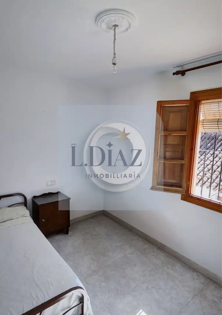 Habitación de Casa adosada en venta en Casabermeja con Terraza y Amueblado