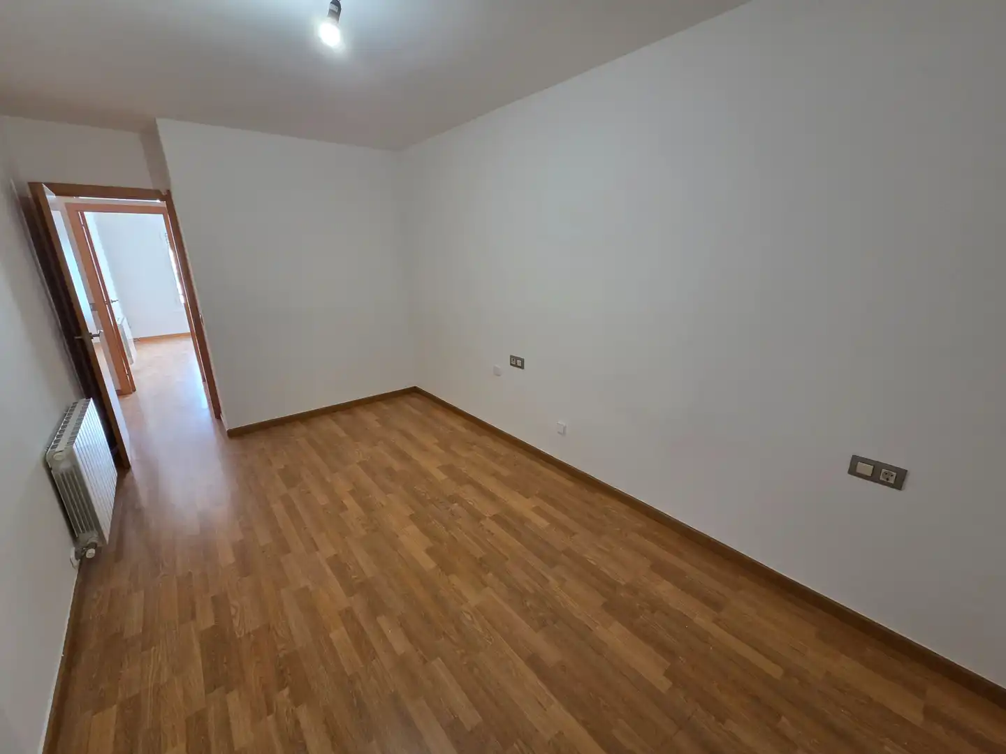 Wohnung zum Verkauf in Vilafranca del Penedès mit Heizung, Parkett und Ofen