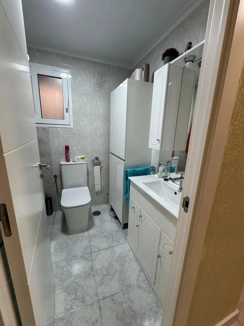 Bathroom of Apartments for sale in Torrevieja  with Air Conditioner, Furnished and Alarm
