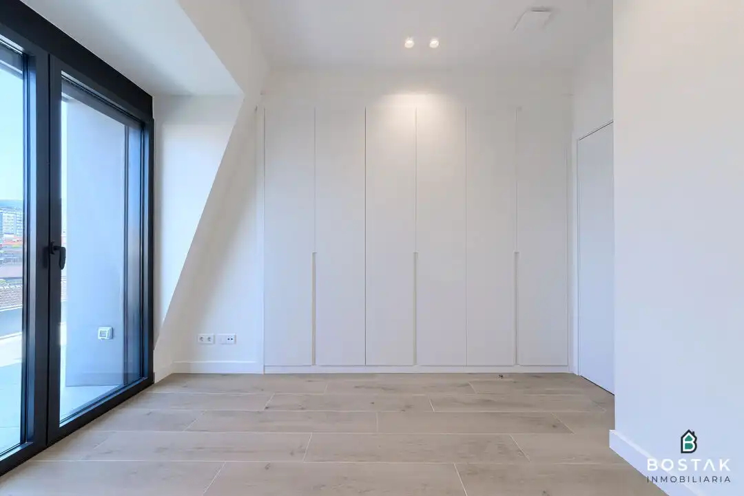 Habitación de Piso de alquiler en Bilbao  con Calefacción y Terraza