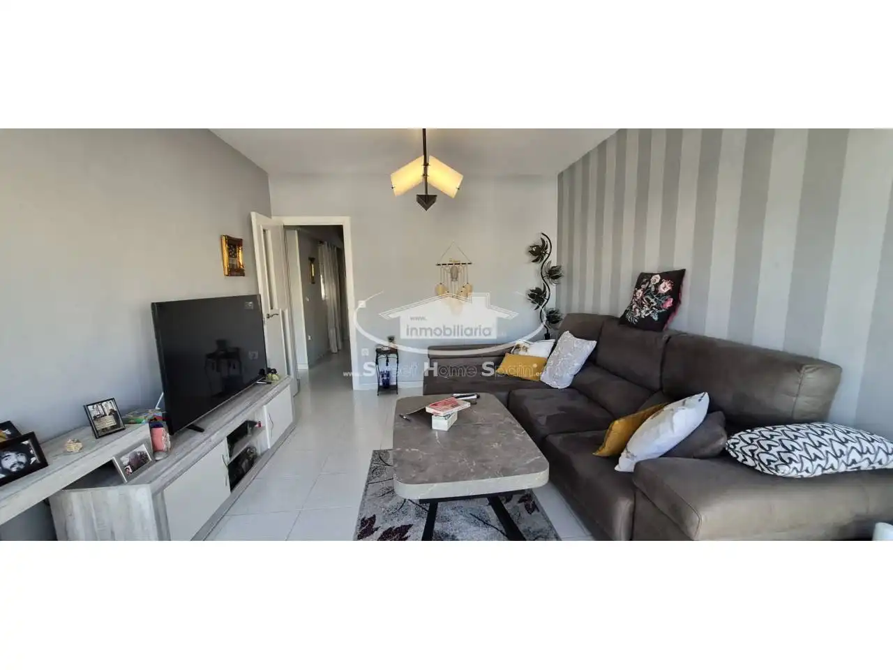 Living room of Flat for sale in Sanlúcar de Barrameda  with Air Conditioner, Terrace and Furnished
