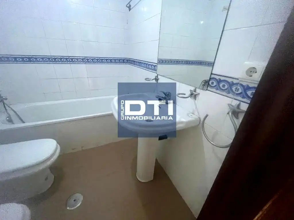 Baño de Casa o chalet en venta en Castilleja de Guzmán con Aire acondicionado, Terraza y Piscina