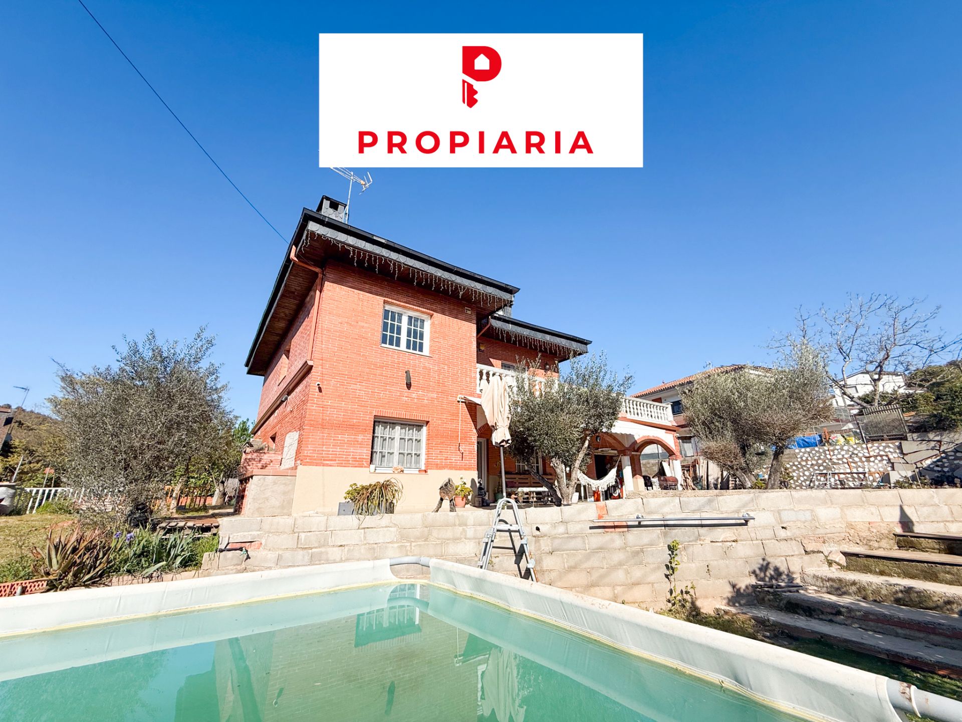 Vista exterior de Casa o chalet en venta en Corbera de Llobregat con Aire acondicionado, Calefacción y Jardín privado