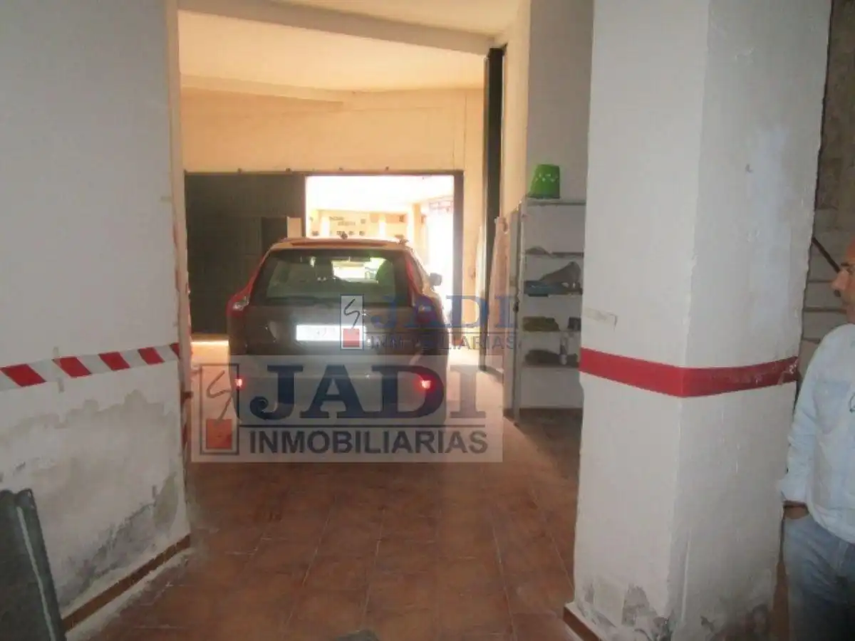 Local comercial en venta en Valdepeñas, imagen 3