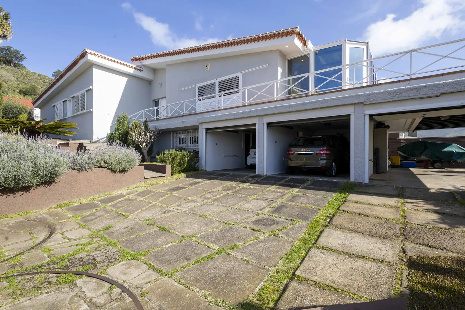 Exterior view of Houses for sale in San Cristóbal de la Laguna  with Air Conditioner, Private garden and Terrace