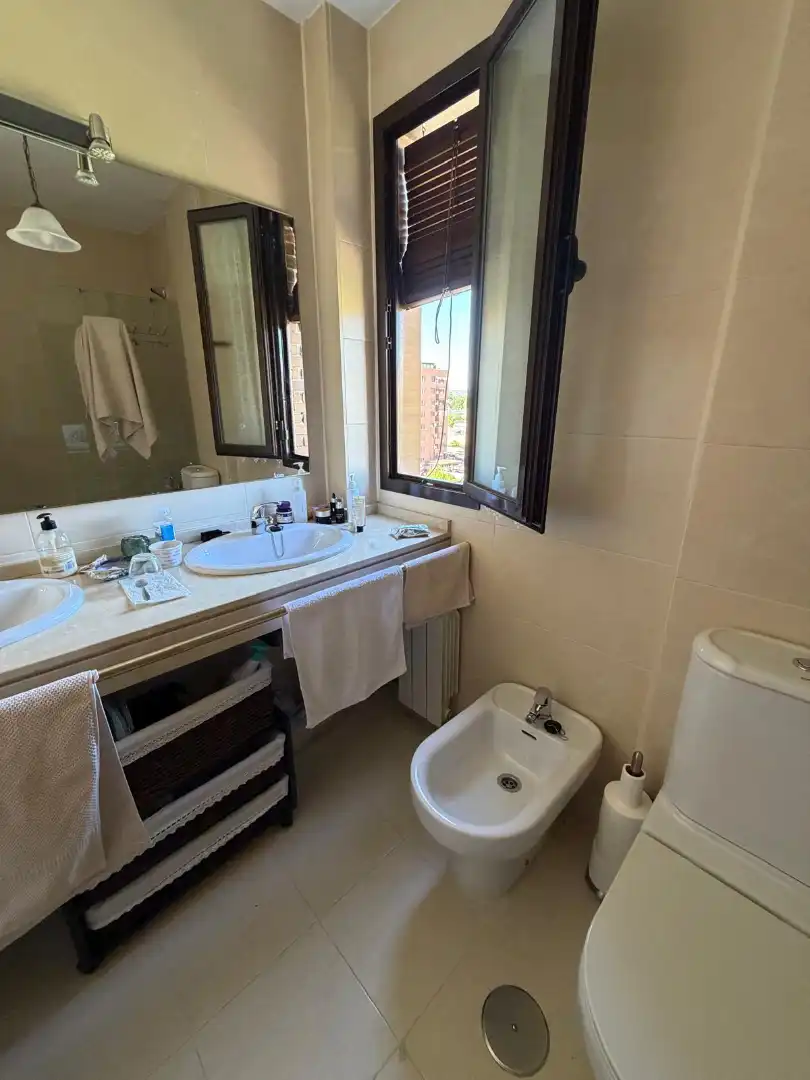 Bathroom of Attic for sale in Granada  with Air Conditioner, Heating and Parquet flooring