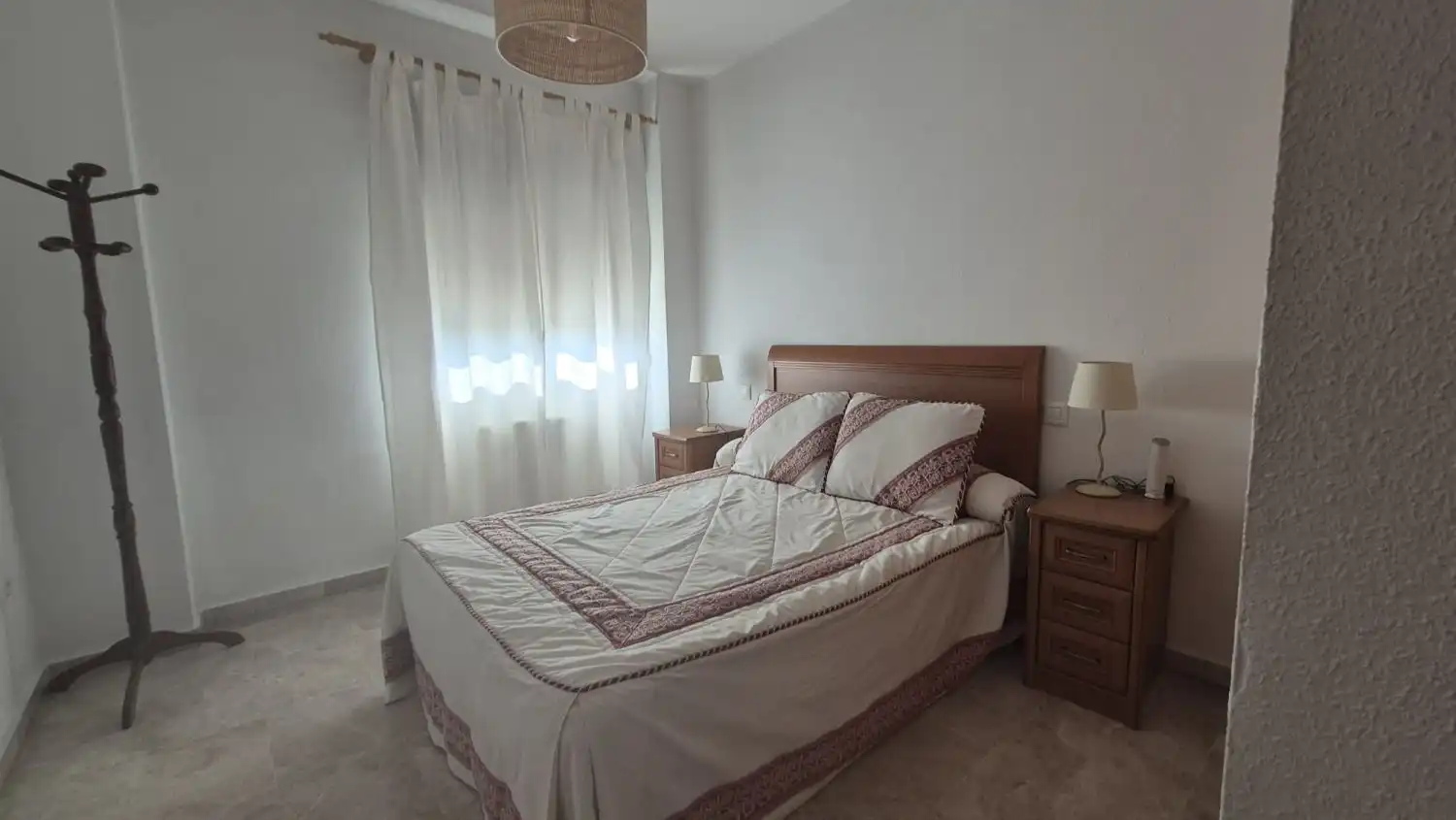 Schlafzimmer von Wohnung zur Miete in Badajoz mit Klimaanlage, Heizung und Terrasse