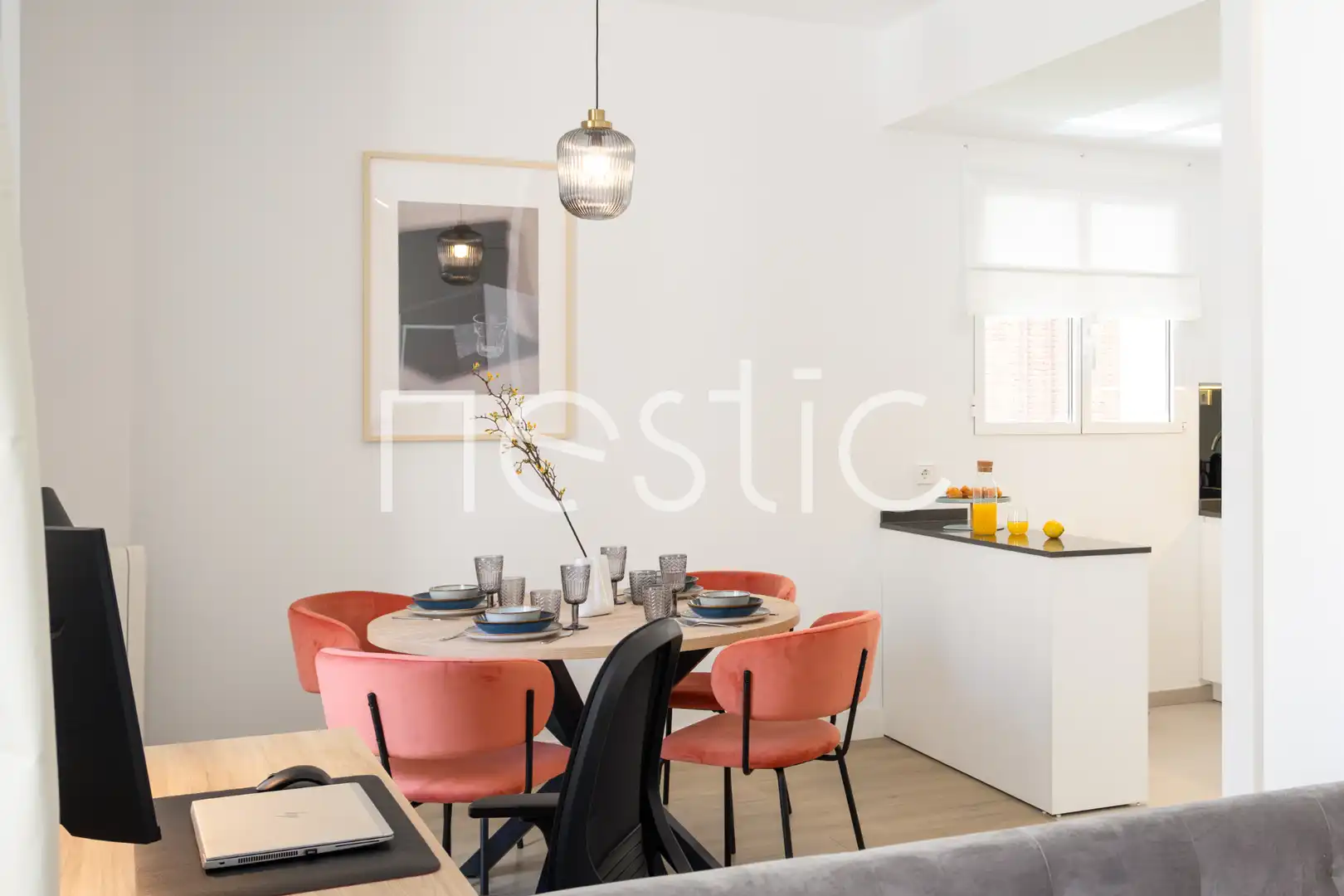 Comedor de Apartamento de alquiler en Madrid con Aire acondicionado, Calefacción y Amueblado