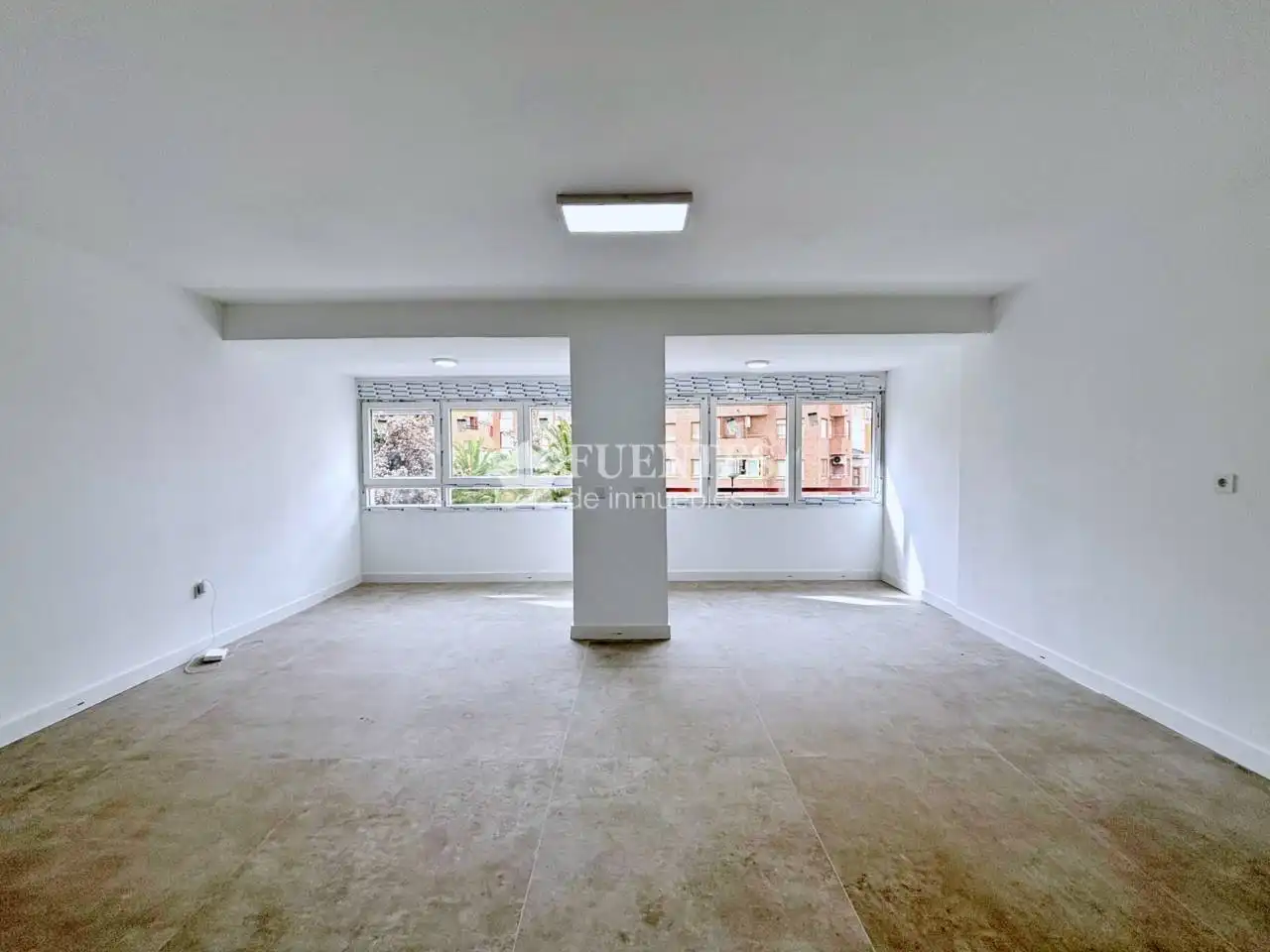 Piso en venta en Alicante / Alacant con Trastero y Alarma