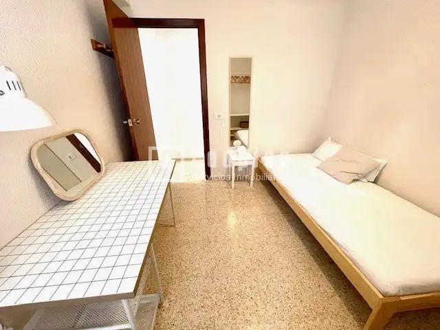 Bedroom of Flat for rent in Castellón de la Plana / Castelló de la Plana  with Terrace and Furnished