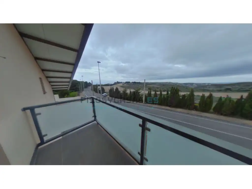 Vista exterior de Casa o xalet en venda en La Muela amb Jardí privat i Terrassa