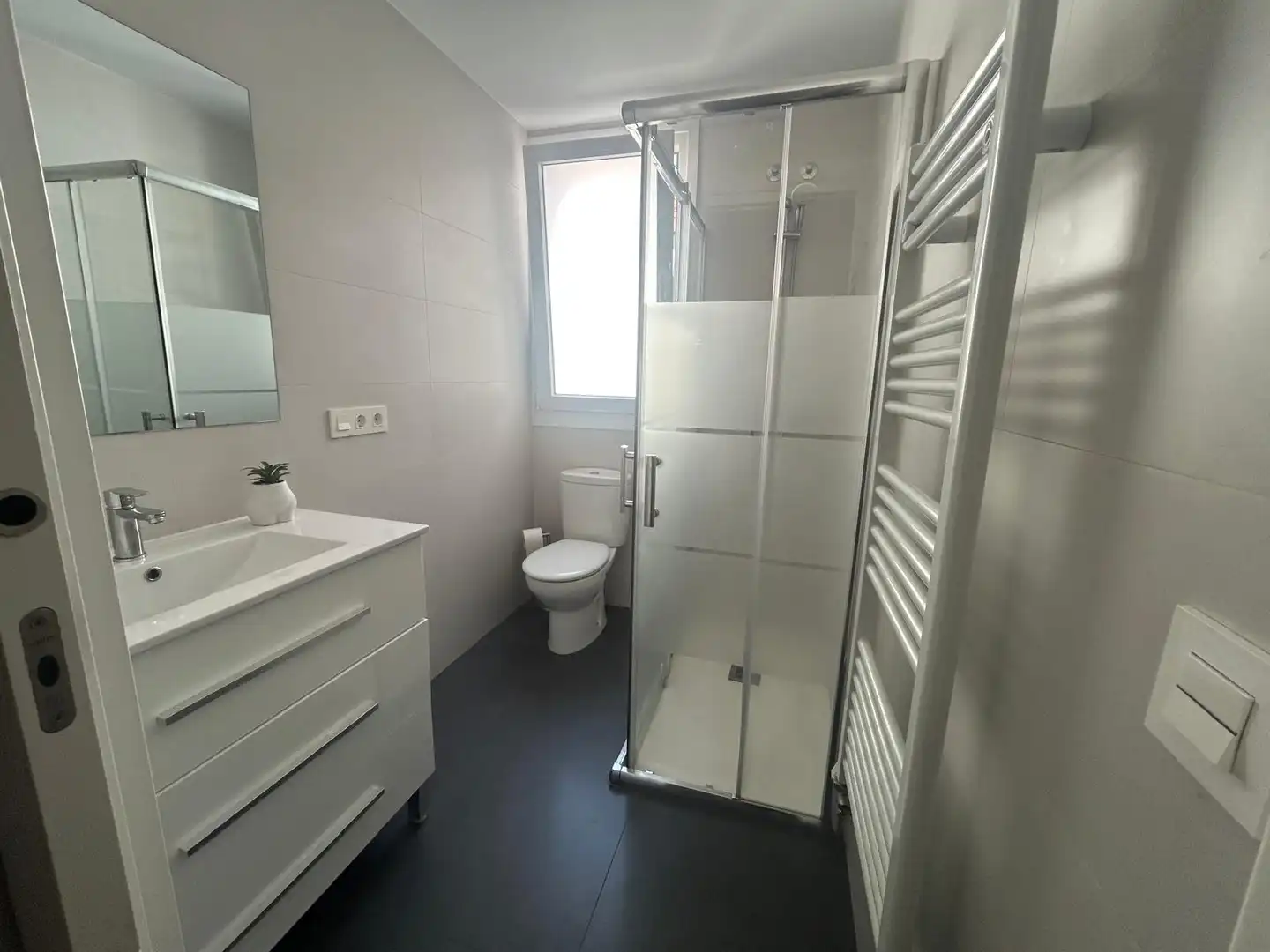 Bathroom of Flat for sale in Vitoria - Gasteiz  with Heating, Terrace and Storage room