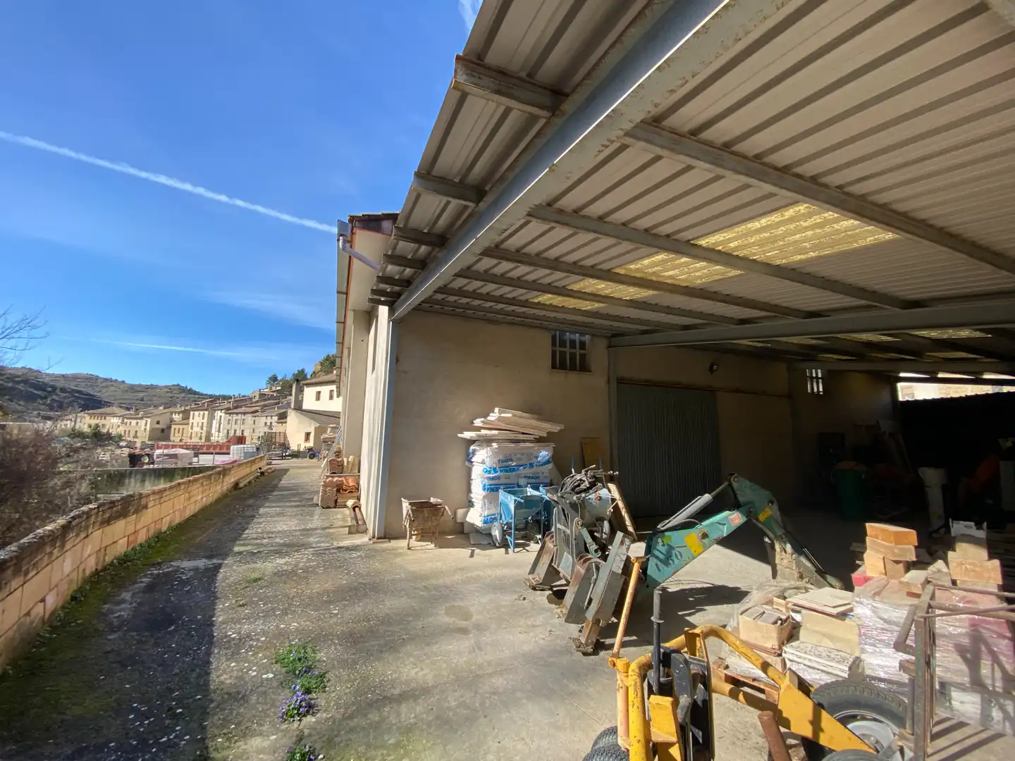 Parking of Industrial buildings for sale in Uncastillo